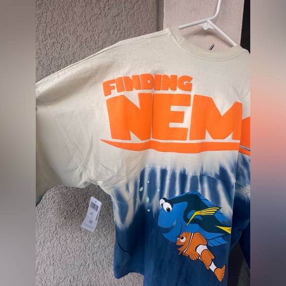 💕FINAL PRICE💕Disney Parks Finding Nemo & Dory Blue Tie Dye Spirit Jersey  NEW - Picture 6 of 7